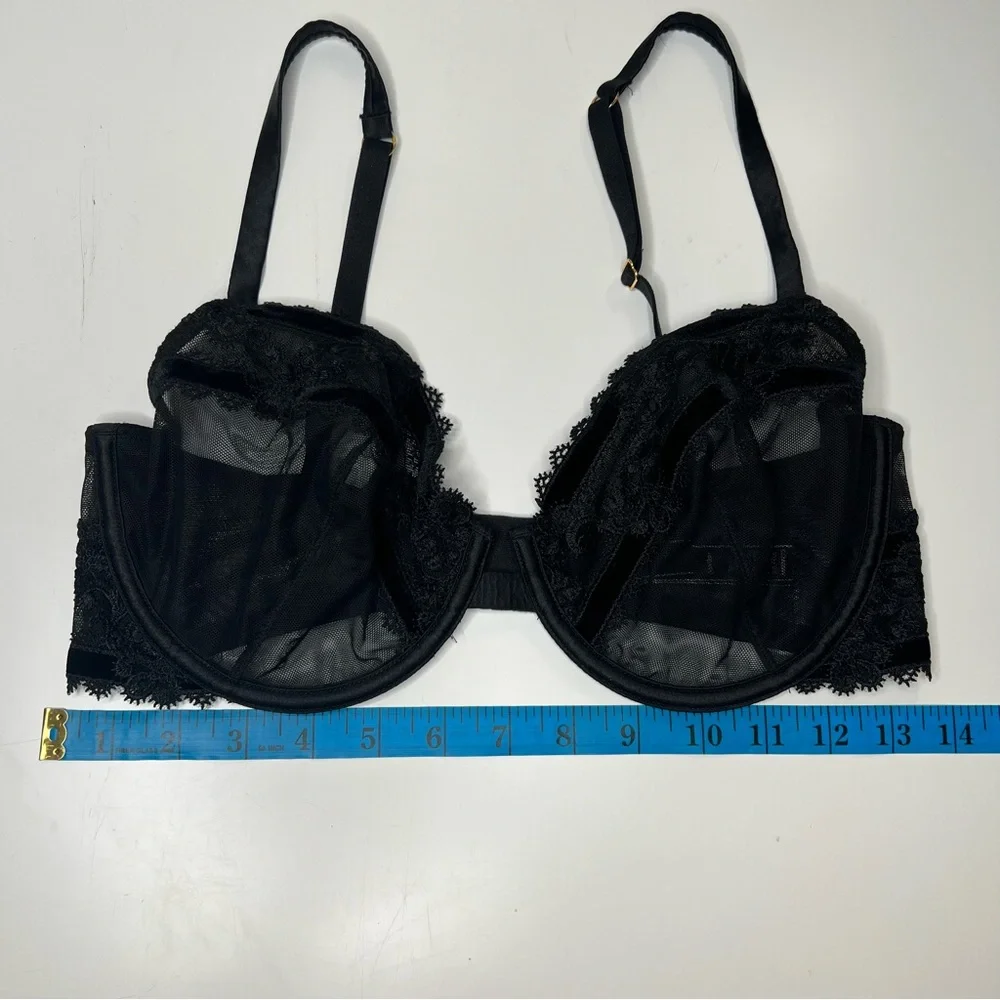 Victoria’s Secret Unlined Demi Bra - Picture 7 of 8